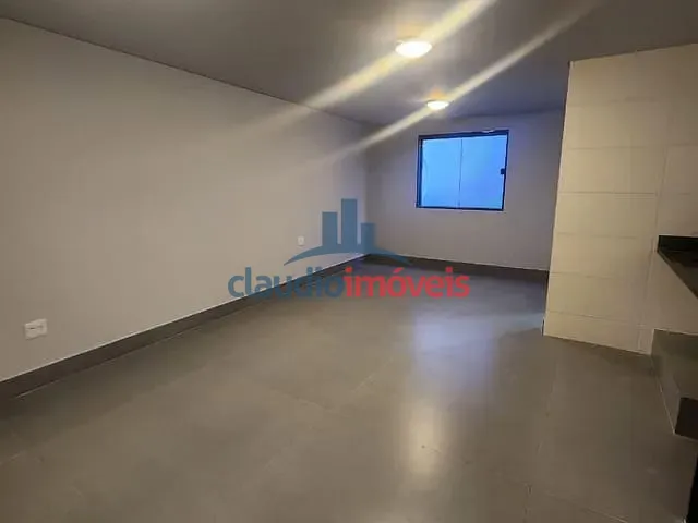 Kitnet 1 quarto e 1 banheiro, para alugar, no bairro Centro em Barra Mansa