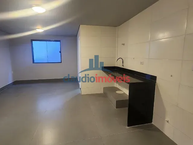 Kitnet 1 quarto e 1 banheiro, para alugar, no bairro Centro em Barra Mansa