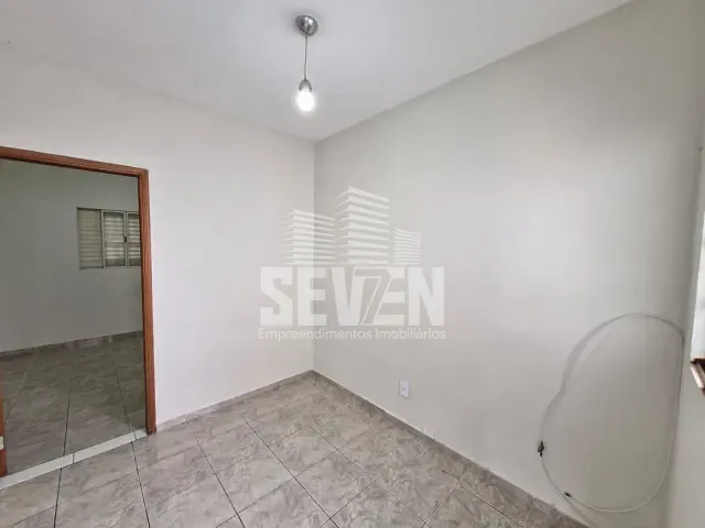 Kitnet 1 quarto e 1 banheiro, para alugar, no bairro Vila Pacífico II em Bauru