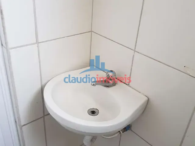 Kitnet 1 quarto e 1 banheiro, para alugar, no bairro Ano Bom em Barra Mansa