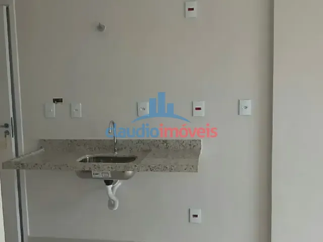 Kitnet 1 quarto e 1 banheiro, para alugar, no bairro Centro em Barra Mansa