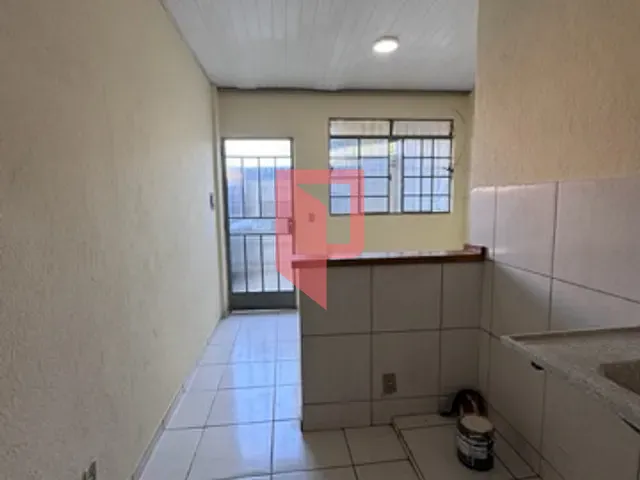 Kitnet 1 quarto e 1 banheiro, para alugar, no bairro Caiçaras em Belo Horizonte