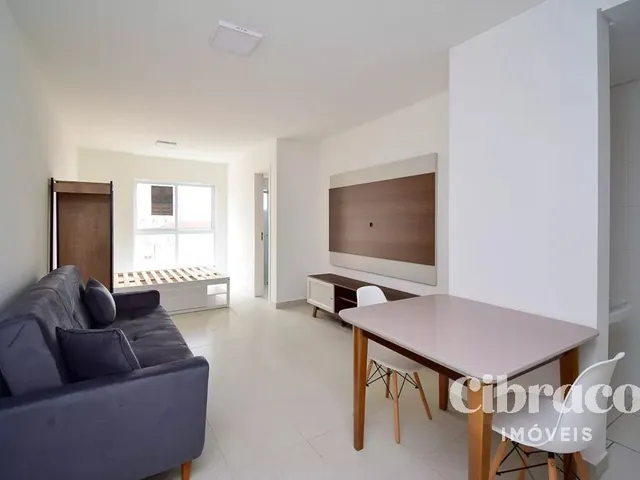 Kitnet 1 quarto e 1 banheiro, à venda, no bairro Centro em Curitiba