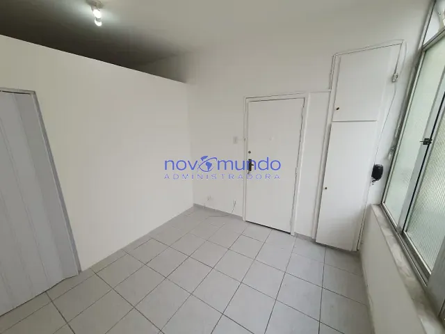 Apartamento com 24m² 1 quarto e 1 banheiro, para alugar, no bairro Botafogo em Rio de Janeiro