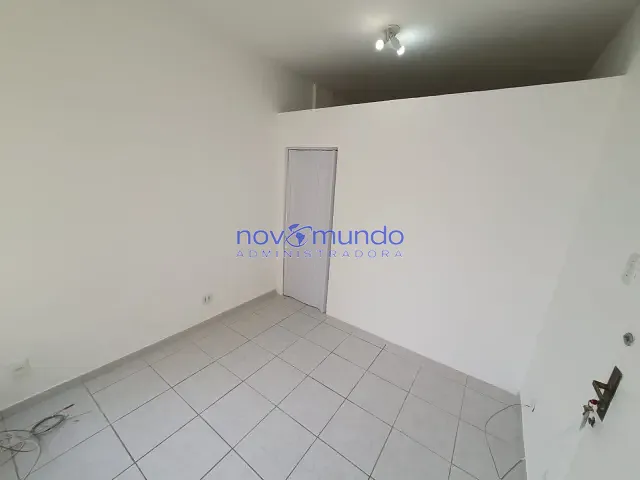 Apartamento com 24m² 1 quarto e 1 banheiro, para alugar, no bairro Botafogo em Rio de Janeiro