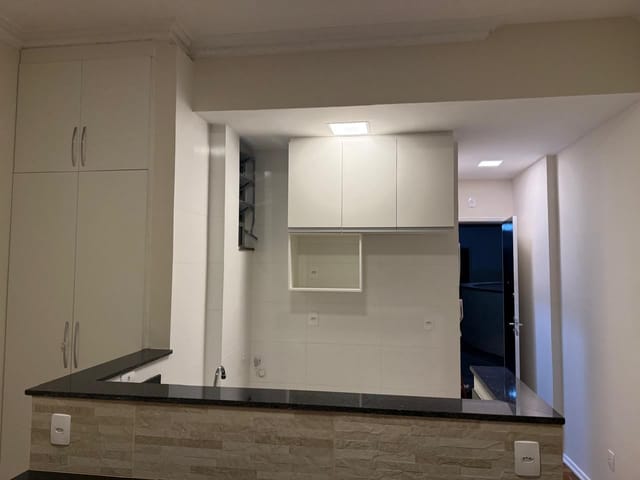 Kitnet 1 quarto e 1 banheiro, para alugar, no bairro Centro em Petrópolis
