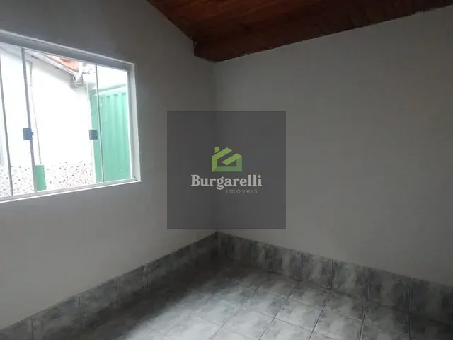 Kitnet 2 quartos e 1 banheiro, para alugar, no bairro Centro em Lavras