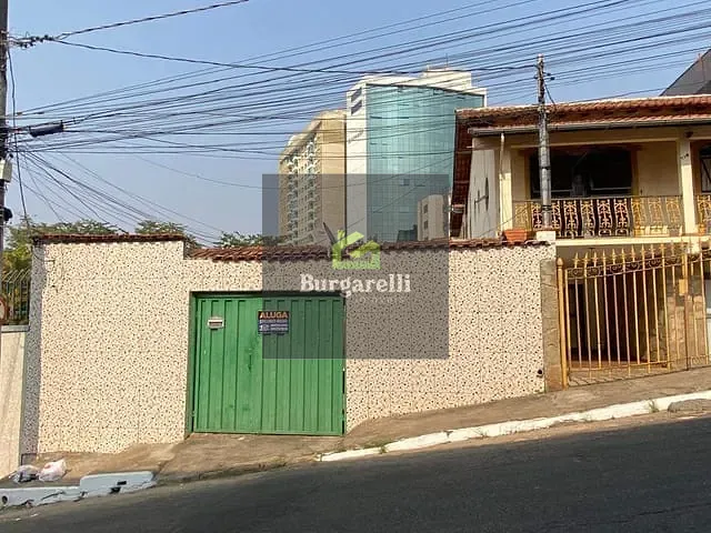 Kitnet 2 quartos e 1 banheiro, para alugar, no bairro Centro em Lavras