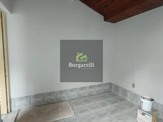 Kitnet 2 quartos e 1 banheiro, para alugar, no bairro Centro em Lavras