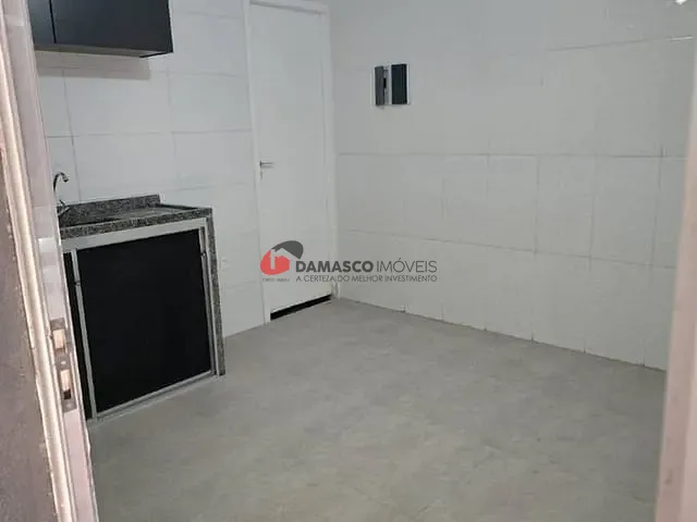 Kitnet com 30m² 1 quarto e 1 banheiro, para alugar, no bairro Utinga em Santo André