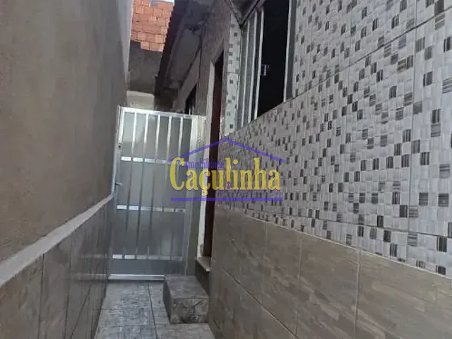 Kitnet com 30m², à venda, no bairro Caieira São Pedro em Barra do Piraí
