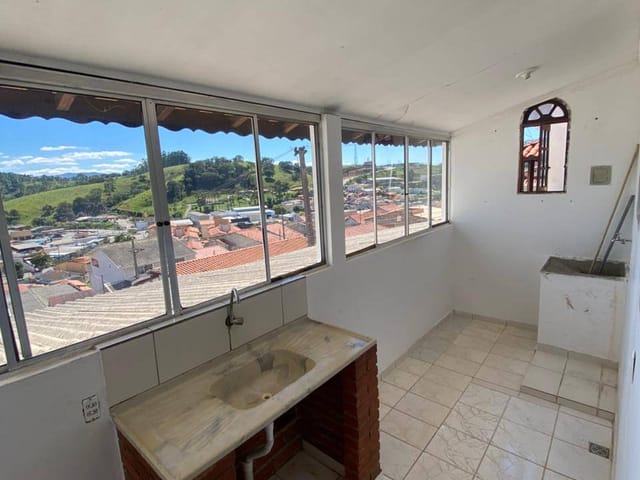 Kitnet 1 quarto e 1 banheiro, para alugar, no bairro Parque dos Pássaros em Extrema