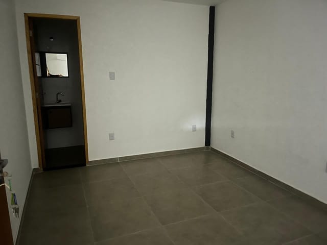 Kitnet 1 quarto e 1 banheiro, para alugar, no bairro Alto da Serra em Petrópolis