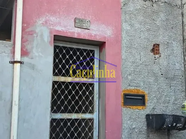 Kitnet com 30m², para alugar, no bairro Ipiabas em Barra do Piraí