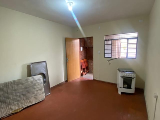 Kitnet 1 quarto e 1 banheiro, para alugar, no bairro Centro em Extrema
