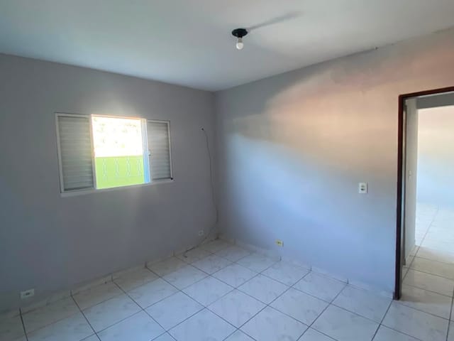 Kitnet 1 quarto e 1 banheiro, para alugar, no bairro Centro em Extrema