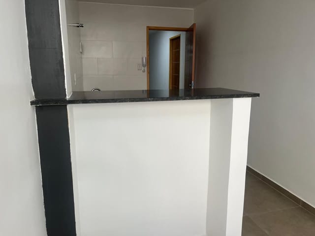 Kitnet 1 quarto e 1 banheiro, para alugar, no bairro Alto da Serra em Petrópolis