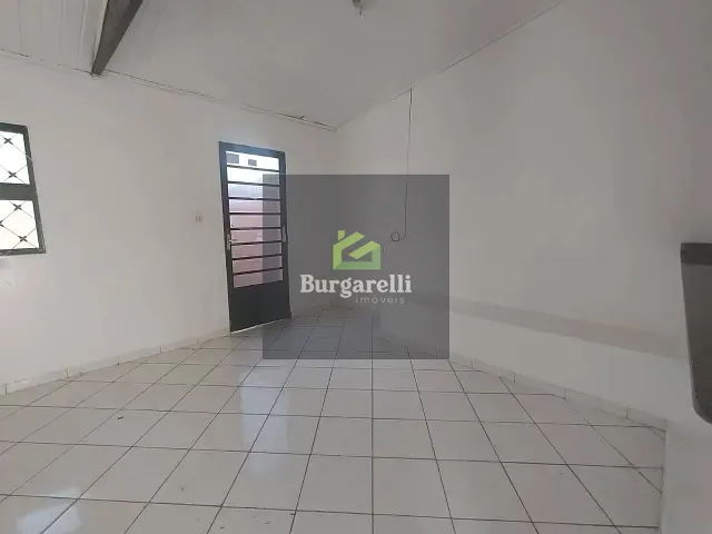 Kitnet 1 quarto e 1 banheiro, para alugar, no bairro Centenário em Lavras