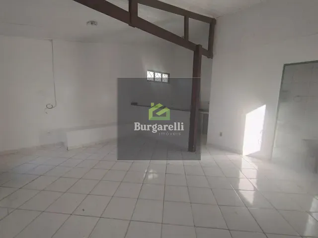 Kitnet 1 quarto e 1 banheiro, para alugar, no bairro Centenário em Lavras
