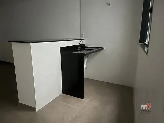 Kitnet 1 quarto e 1 banheiro, para alugar, no bairro Alto da Serra em Petrópolis