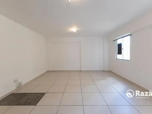 Kitnet 1 quarto e 1 banheiro, para alugar, no bairro Centro em Curitiba