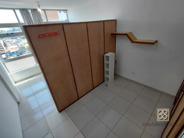 Kitnet para alugar, no bairro Centro em Curitiba