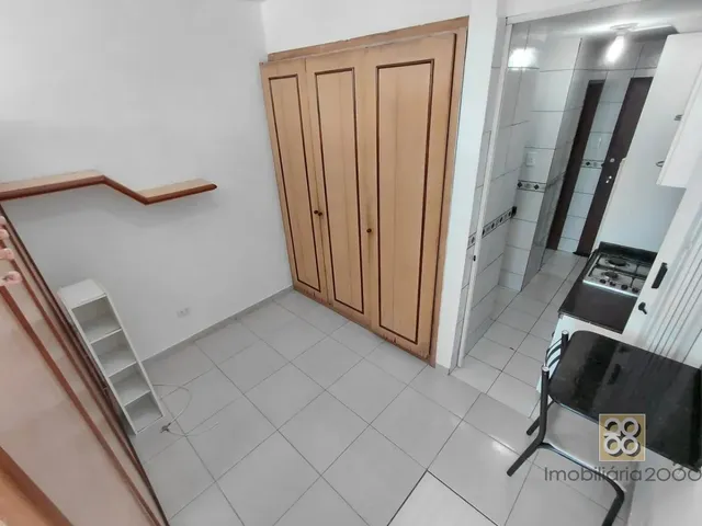 Kitnet para alugar, no bairro Centro em Curitiba