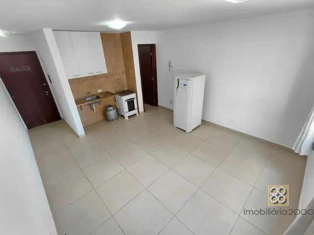 Kitnet para alugar, no bairro Centro em Curitiba