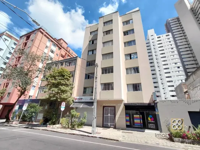 Kitnet para alugar, no bairro Centro em Curitiba