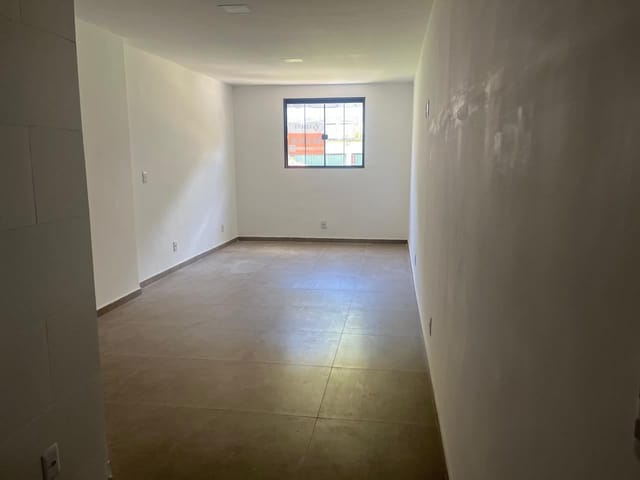 Kitnet 1 quarto e 1 banheiro, para alugar, no bairro Alto da Serra em Petrópolis