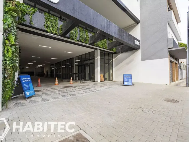 Kitnet 1 quarto e 1 banheiro, à venda, no bairro Portão em Curitiba