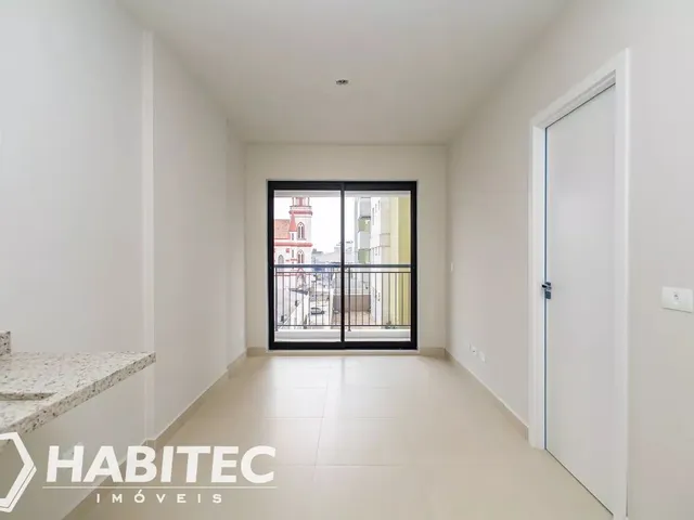 Kitnet 1 quarto e 1 banheiro, à venda, no bairro Portão em Curitiba
