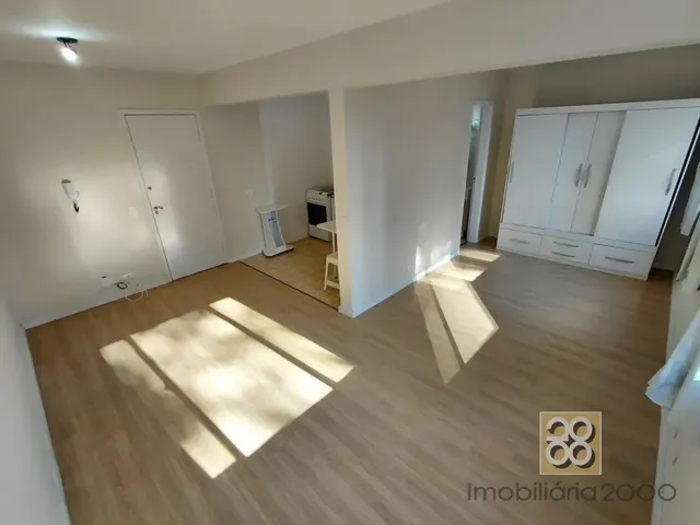 Kitnet 1 quarto e 1 banheiro, para alugar, no bairro Bigorrilho em Curitiba