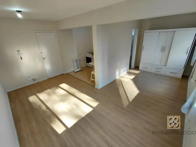 Kitnet 1 quarto e 1 banheiro, para alugar, no bairro Bigorrilho em Curitiba