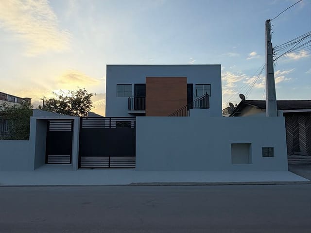 Kitnet 1 quarto e 1 banheiro, para alugar, no bairro Cordeiros em Itajaí