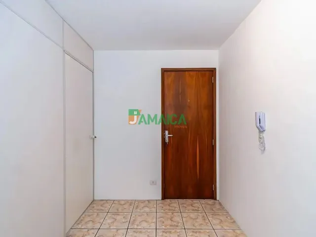 Kitnet 1 quarto e 1 banheiro, para alugar, no bairro GUABIROTUBA em Curitiba