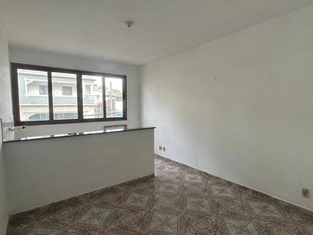 Kitnet 1 quarto e 1 banheiro, para alugar, no bairro Vila Domingos Lopes em Cataguases