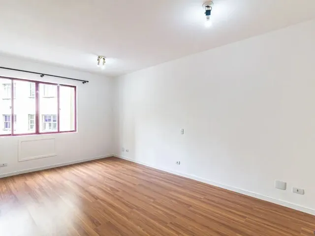 Kitnet 1 quarto e 1 banheiro, para alugar, no bairro Centro em Curitiba