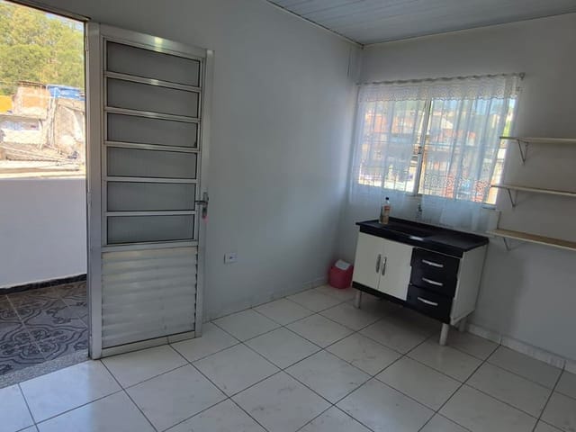 Kitnet com 20m² 1 quarto e 1 banheiro, para alugar, no bairro Conjunto Promorar Raposo Tavares em São Paulo