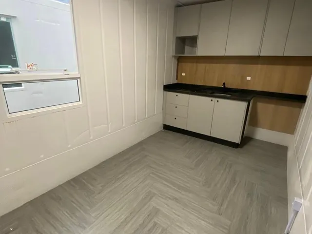 Kitnet 1 quarto e 1 banheiro, para alugar, no bairro Espinheiros em Itajaí