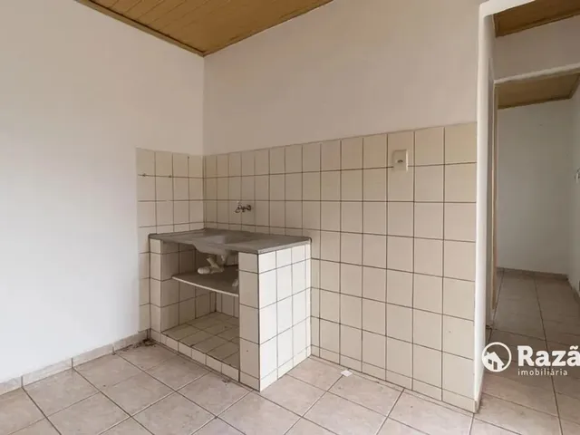 Kitnet 1 quarto e 1 banheiro, para alugar, no bairro Hauer em Curitiba