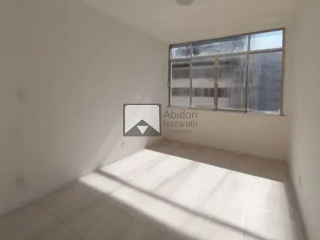 Kitnet com 25m² 1 quarto e 1 banheiro, à venda, no bairro Centro em Niterói