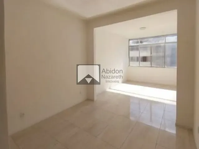 Kitnet com 25m² 1 quarto e 1 banheiro, à venda, no bairro Centro em Niterói