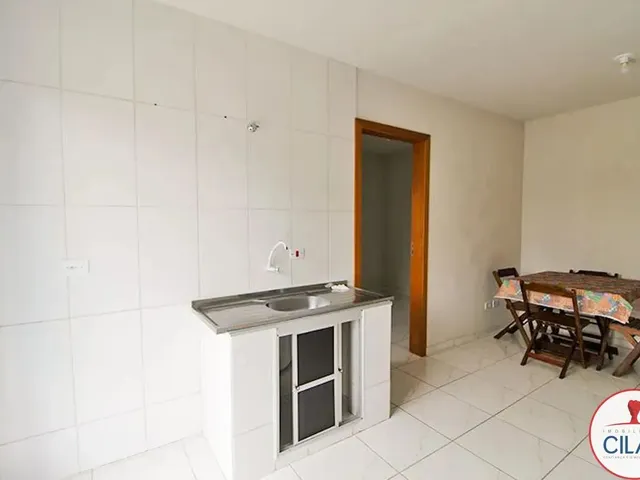 Kitnet 1 quarto e 1 banheiro, para alugar, no bairro Capão Raso em Curitiba