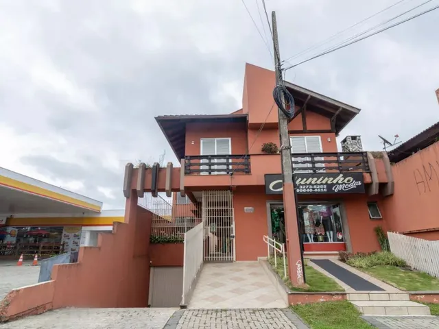 Kitnet 2 quartos e 1 banheiro, para alugar, no bairro Santa Felicidade em Curitiba