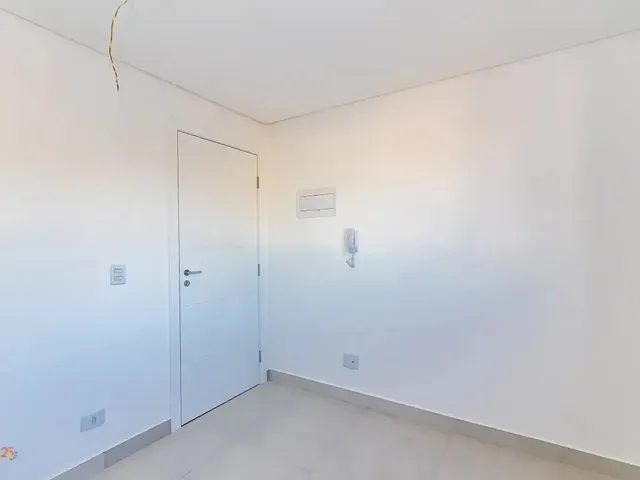 Apartamento 1 quarto e 1 banheiro, à venda, no bairro Cajuru em Curitiba