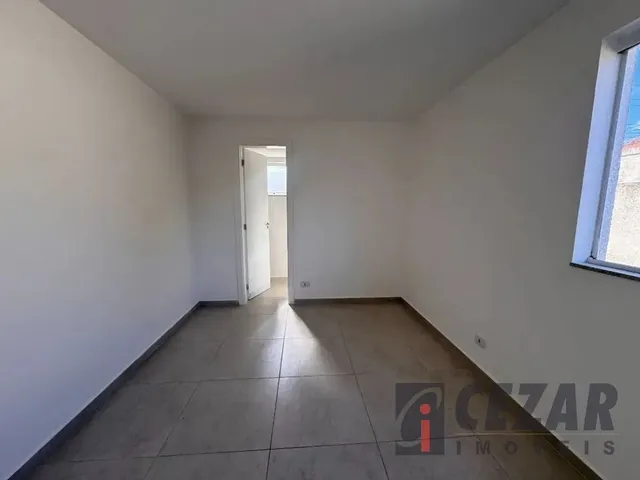 Kitnet 1 quarto e 1 banheiro, para alugar, no bairro Bacacheri em Curitiba