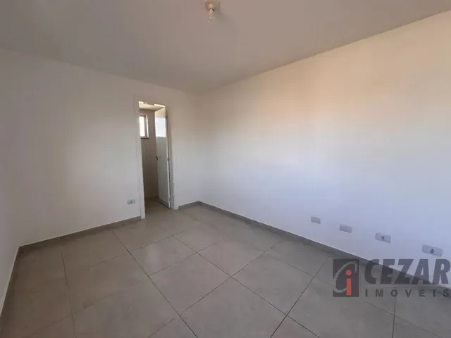 Kitnet 1 quarto e 1 banheiro, para alugar, no bairro Bacacheri em Curitiba