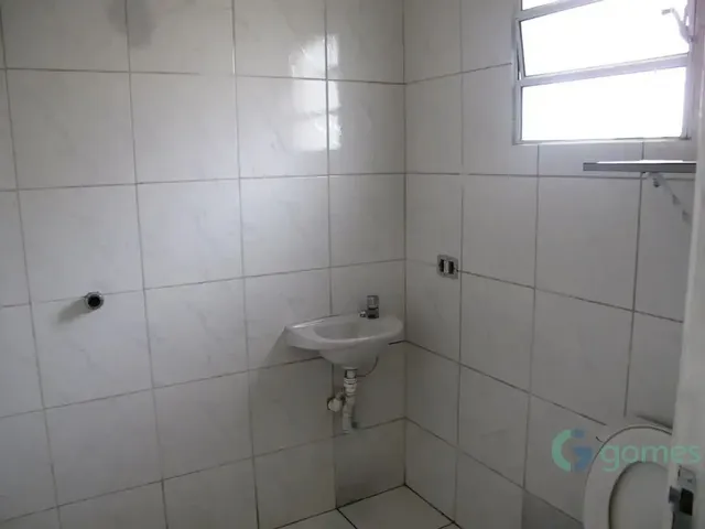 Kitnet 1 quarto e 1 banheiro, para alugar, no bairro Novo Mundo em Curitiba