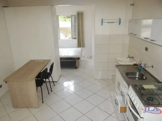 Kitnet 1 quarto e 1 banheiro, para alugar, no bairro Santa Cândida em Curitiba